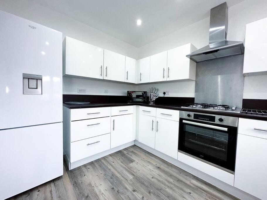 Leilighet Boutique Townhouse - Sleeps Up To 8 - Perfect For Families & Groups!