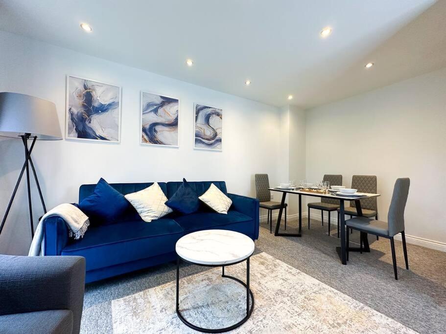 Boutique Townhouse - Sleeps Up To 8 - Perfect For Families & Groups! Leilighet Bristol