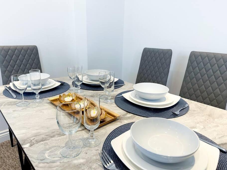 Boutique Townhouse - Sleeps Up To 8 - Perfect For Families & Groups! Bristol