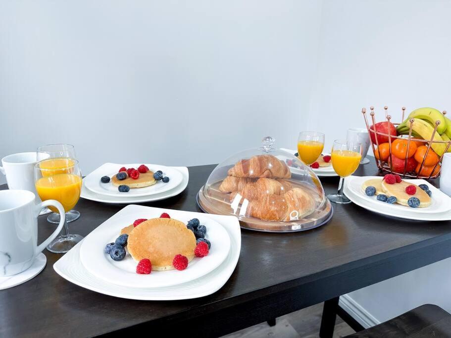 Apartment Boutique Townhouse - Sleeps Up To 8 - Perfect For Families & Groups! *