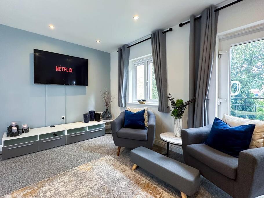 Boutique Townhouse - Sleeps Up To 8 - Perfect For Families & Groups! Apartment *